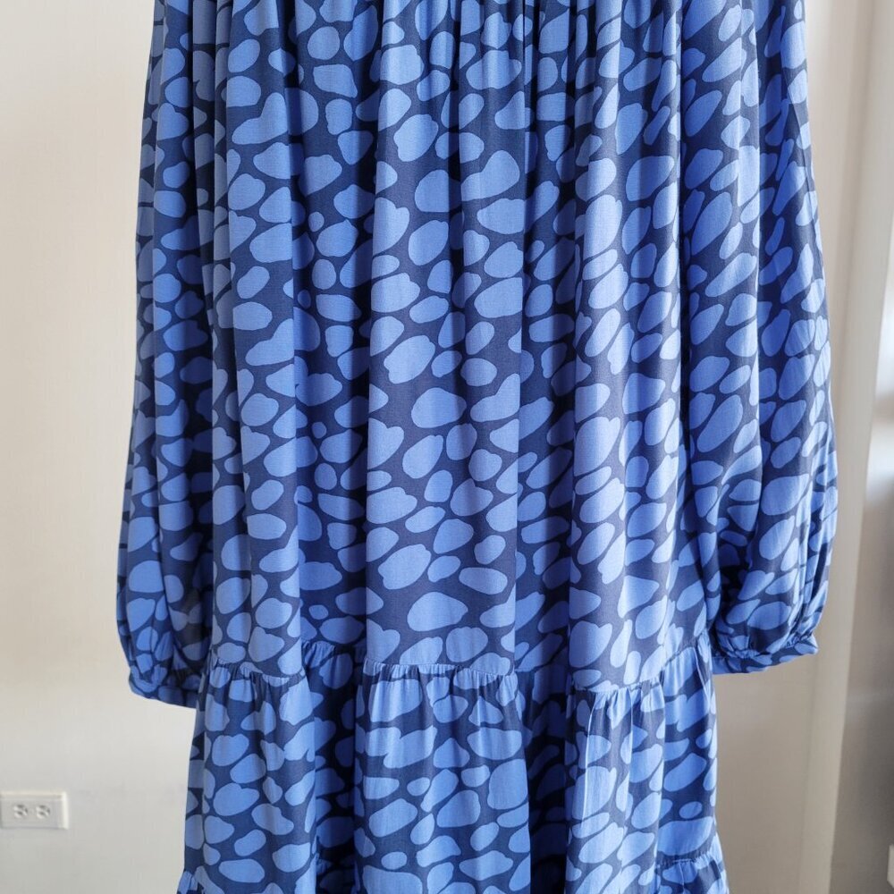 Ann Taylor Loft Blue Smocked Neck Abstract Pebble Print Dress (Size: M) - Picture 5 of 12